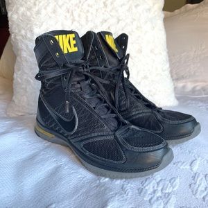 SOLD-Nike Vintage high top trainer Women's size 8